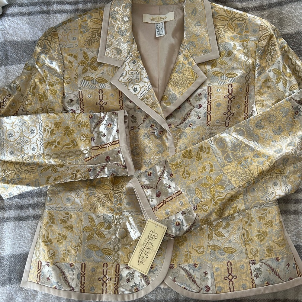 Peck & Peck Gold and Cream Patterned Blazer